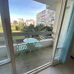 T2 Avec Parking Securise A 50 M De La 4sol142 *